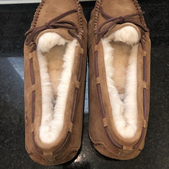 NWOB UGG® Dakota Slipper, Womens Size 10, Chestnut - Picture 5 of 7